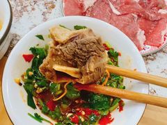 牛仔骨-乳仔牛牦牛汤锅 烤羊排(松潘古城店)