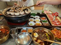 -围炉肉舍•炭烤活鳗•丹东海鲜烤肉(步行街店)