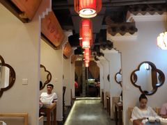 -万重锦·人文川菜馆(骡马市店)