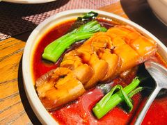 咸蛋黄红烧肉-肴约·花园式餐厅(湖里店)