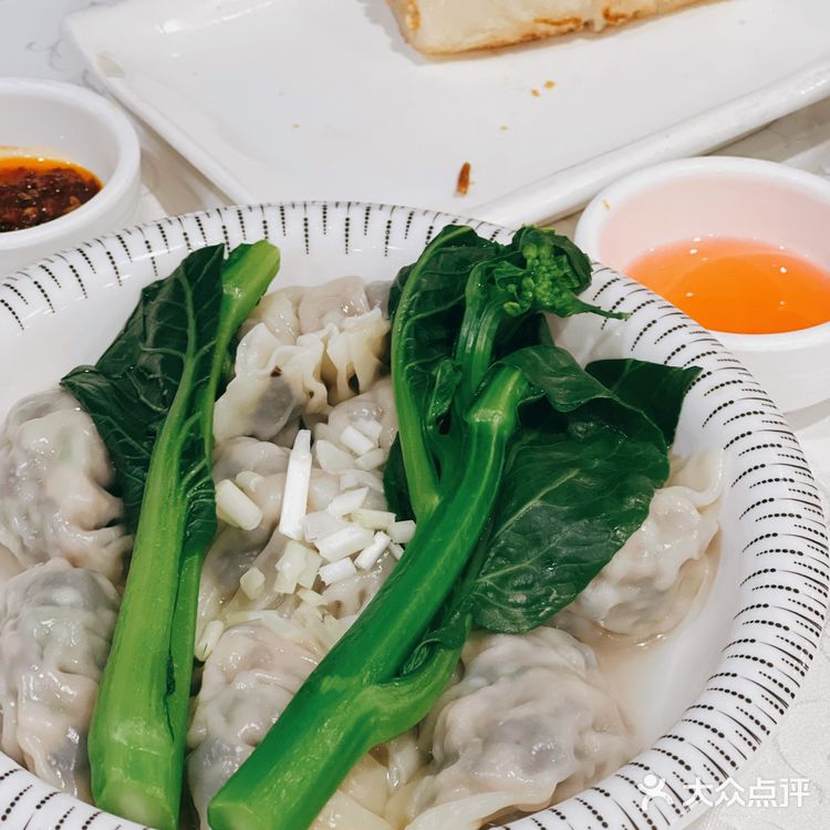 湘菜酒楼里的早茶