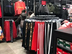 -PUMA品牌自营折扣店(天津佛罗伦萨小镇奥莱店)