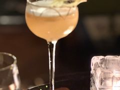 -LONG BAR 廊吧(外滩华尔道夫酒店)