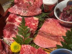 -山川小町·极番烧肉(新地假日广场店)