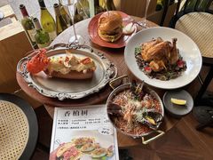 -LESCEDARS Brasserie Bistro香柏树