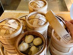 -大中华希尔顿酒店-念自助餐·嗨啤·小龙虾