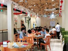 大堂-丹江口渔村·湘味厨房(桃园店)