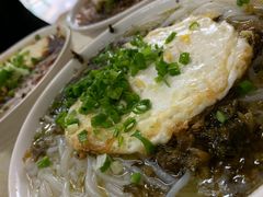 清汤煎蛋米粉-武胜段记猪肝面(卓锦城店)