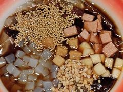 -爆炸头阿姨小四川正宗川味小吃(无任何分店)
