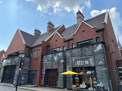 -钟书阁(松江泰晤士小镇店)