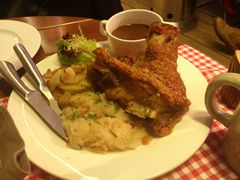 烤猪肘-Paulaner·德国帕拉娜自酿啤酒餐厅(海上世界店)