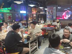 -马路牙子烧烤音乐酒馆(望京店)