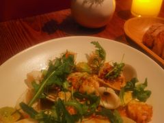 温热海鲜沙拉配牛油果-Mercato莫卡多露台餐厅与酒吧(K11店)
