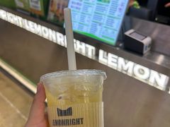 -柠檬向右(宝杨宝龙店)