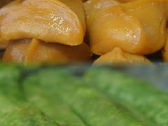 -三亚火车头万人海鲜广场