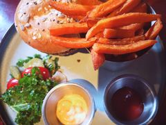 汉堡薯条-bluefrog蓝蛙(水游城店)