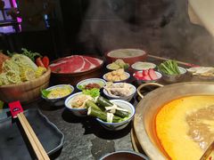 -九鼎轩脆毛肚火锅(南京东路店)