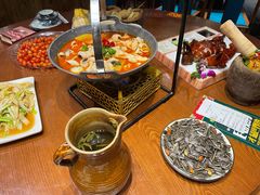 -老滇山寨•云南特色菜•地方菜•民族风情歌舞表演(金碧店)