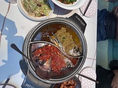 -阿瓦山寨·湘菜现炒·剁椒鱼头王(咸阳总店)