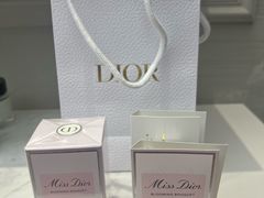 -Dior迪奥(上海世茂广场店)