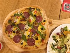 -城市大道红炉披萨烘焙坊