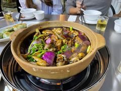 -胡须佬鸡煲四季火锅店(石厦西村直营店)