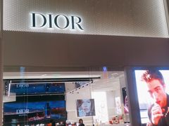 -Dior迪奥(上海世茂广场店)