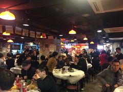 大堂-鲜入围煮花胶鸡海鲜火锅