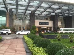 -广州白云机场雅高铂尔曼大酒店