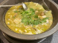 -灶知轩湘西石锅鱼(万佳广场店)