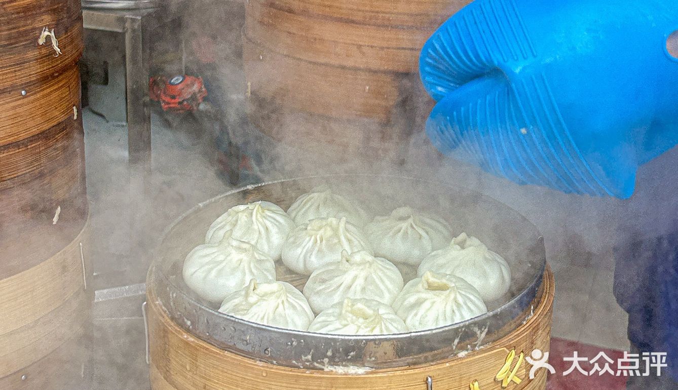 武汉前三的汤包！！每天拿号排长队！！