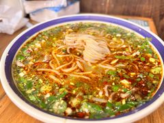 -云阿蛮云南生烫牛肉米线(奉贤路店)