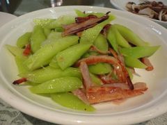 -杭州海华满陇度假酒店