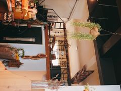 -房角石咖啡与书(吉大南校店)