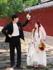 -第一夫人婚纱摄影(南京店)