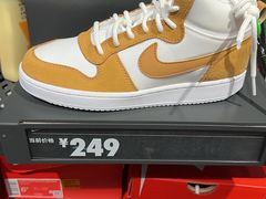 -NIKE上海青浦优选体验店