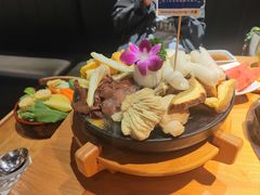 -一朵菌·野生菌探索家火锅(南亚店)