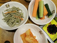 -喇喇排骨火锅·传统韩式脊骨汤(望京西园总店)