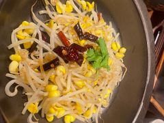 -云海肴·汽锅鸡·云南菜(天山百盛优客店)