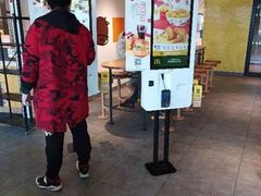 门面-麦当劳(普陀香溢花城店)