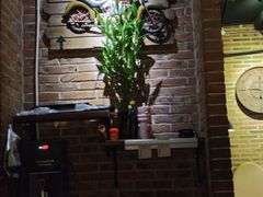 -树下时尚餐厅(翠园街店)