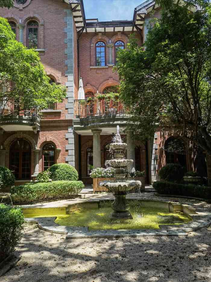 和平官邸(东平路店)-"服务真心好,拍拍…拍照91.都是一个个包.