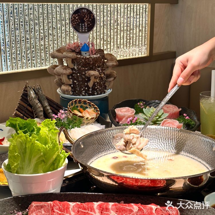 捞王火锅，真是猪肚鸡的天花板啊🤎🤎