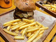 -味德西餐音乐酒吧 Wade's Bar&Grill