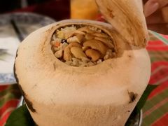 -卷心菜和避孕套餐厅(Pattaya)