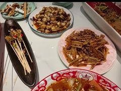 -嗨辣小聚·盘锦河蟹·海鲜烧烤龙虾(盘锦十年好店)