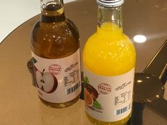 -共舞时光猫咖·狗咖(新街口店)