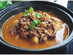 羊肉焖萝卜-白天鹅家宴·东北菜