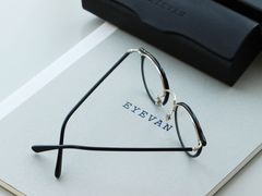 -目艮眼镜SHOWROOM(品牌集合店)