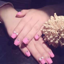 -EMILY艾枚莉美甲美睫·美颜·现磨咖啡